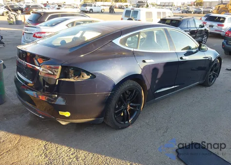 2013 Tesla Model S из США, поврежденный, VIN 5YJSA1CN6DFP17285